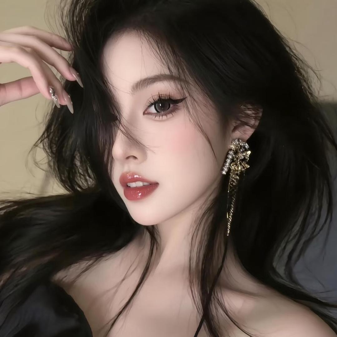 冷鸢