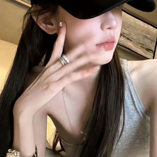月月吖