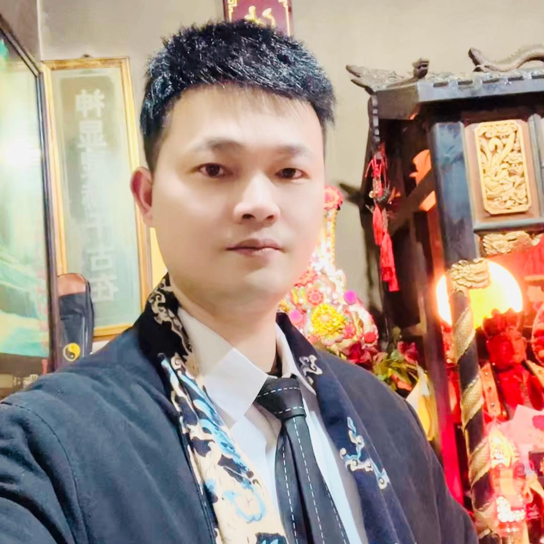 玉龙居士