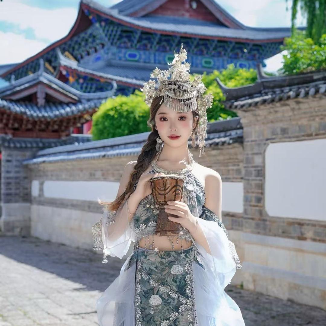 小曾吃不饱😋