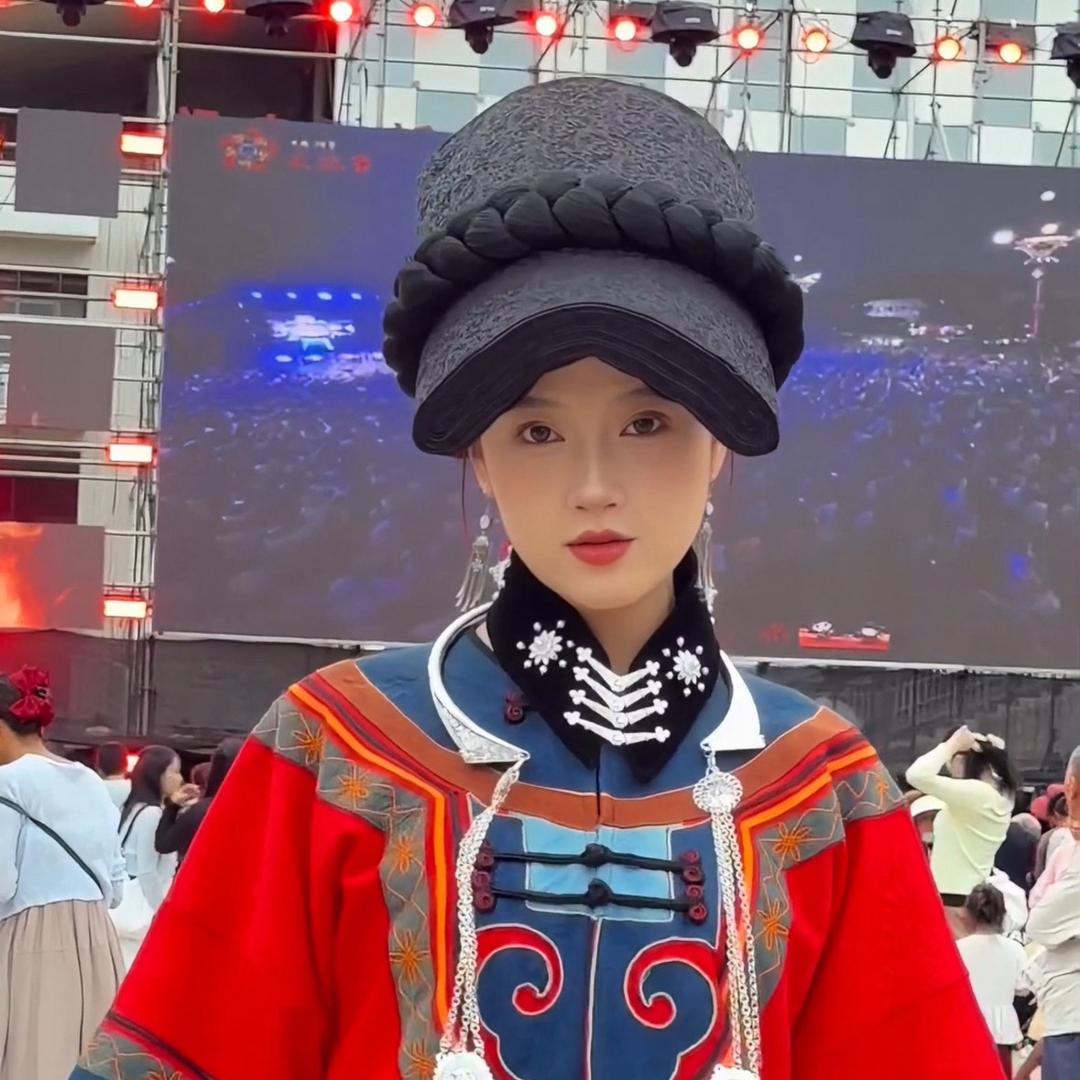 禄丰小姨妹