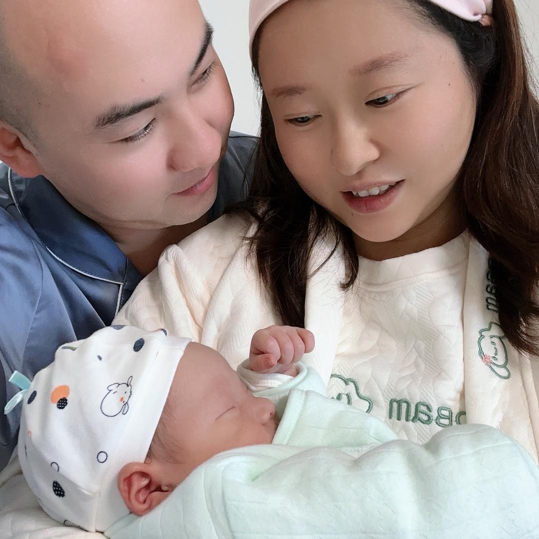 大新小七在带娃