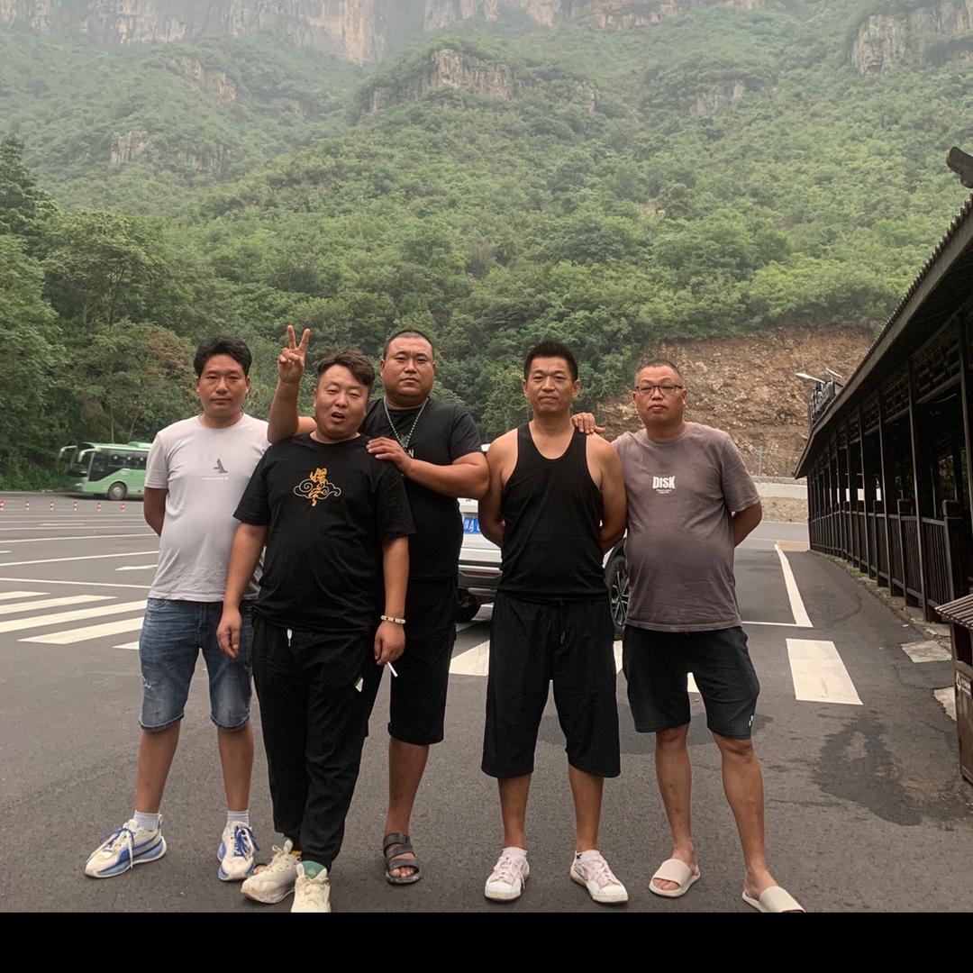 货运兄弟团队