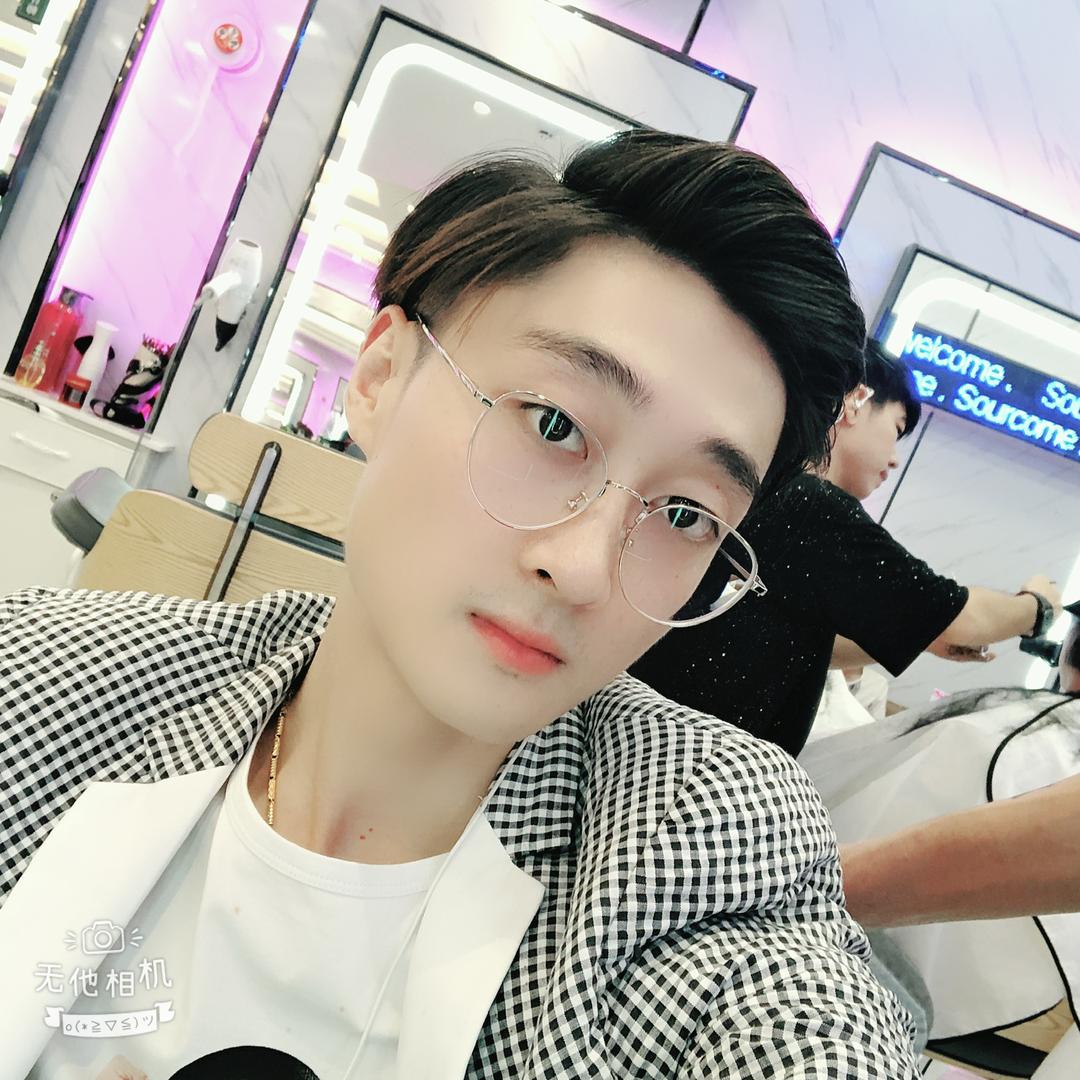 东莞市塘厦原素理发店