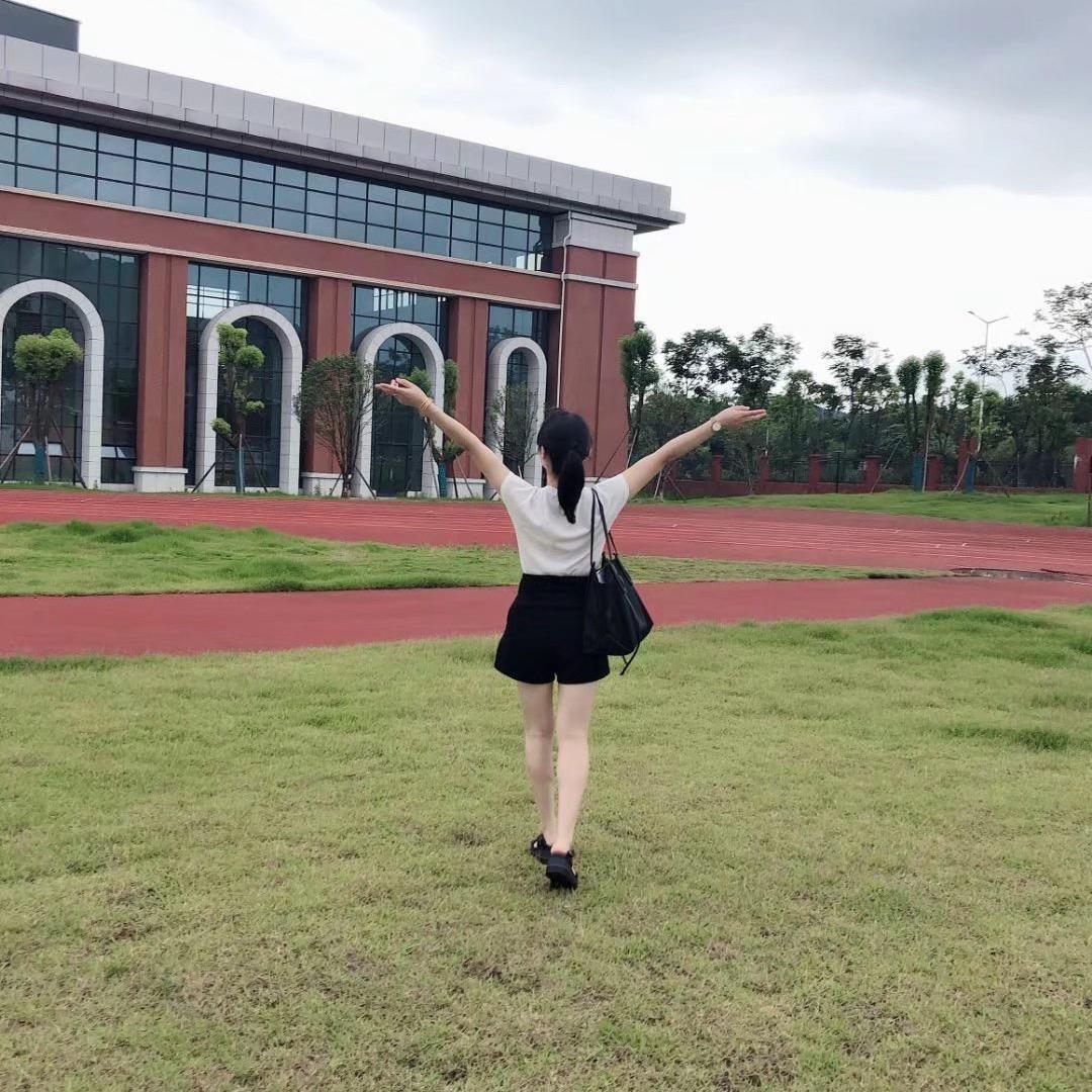 👀依恋百合香😇💄