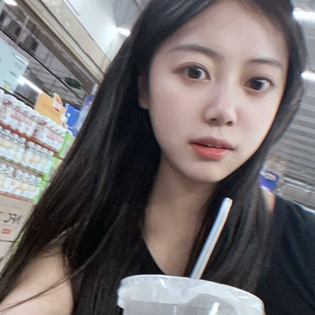 三月