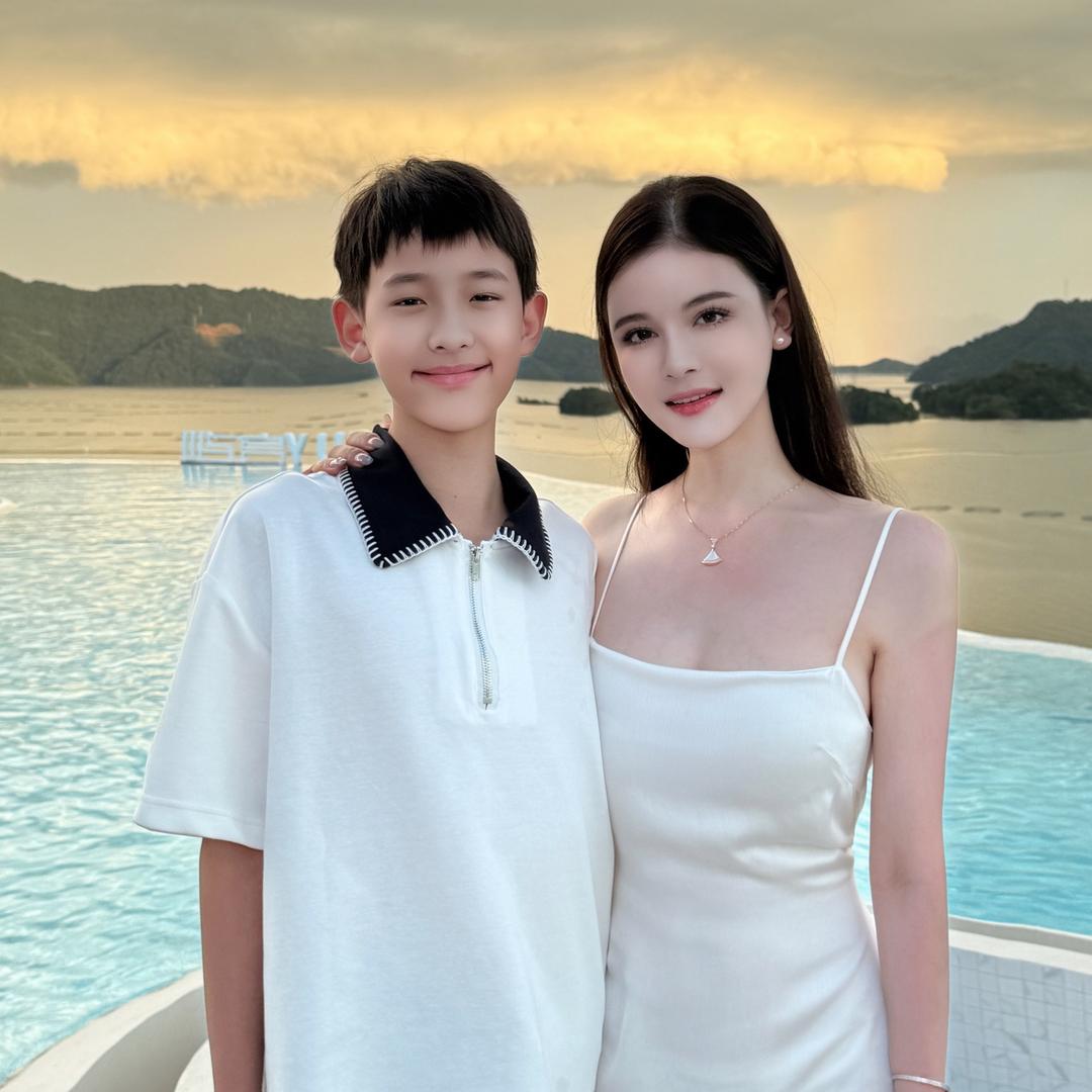 👩‍🦰凡小予 混血辣妈
