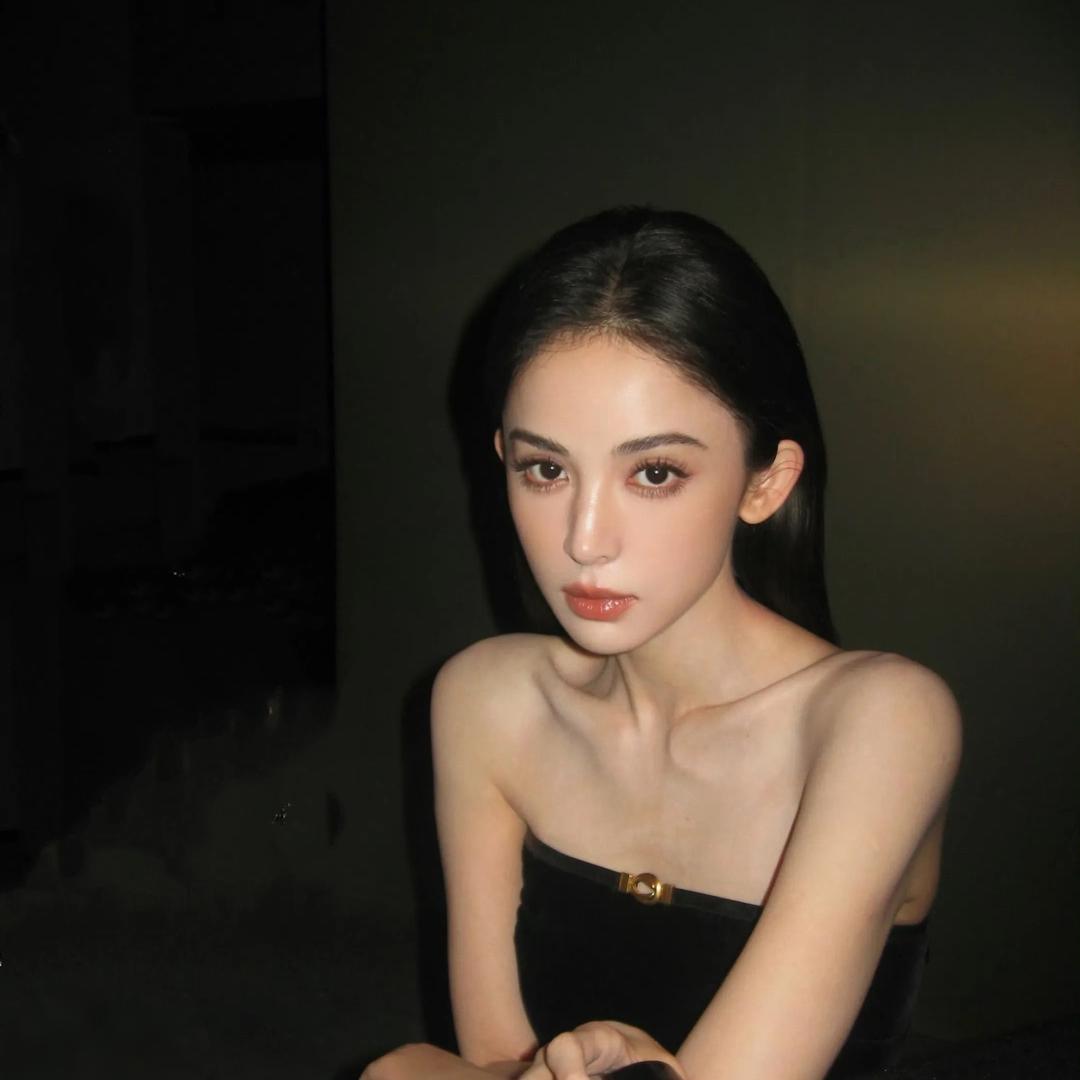 容栀