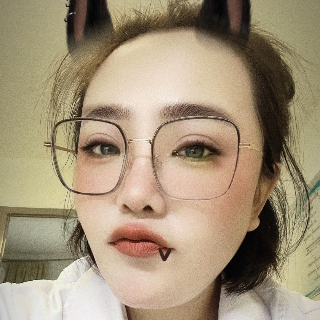 喜欢角蒿的香翠头像