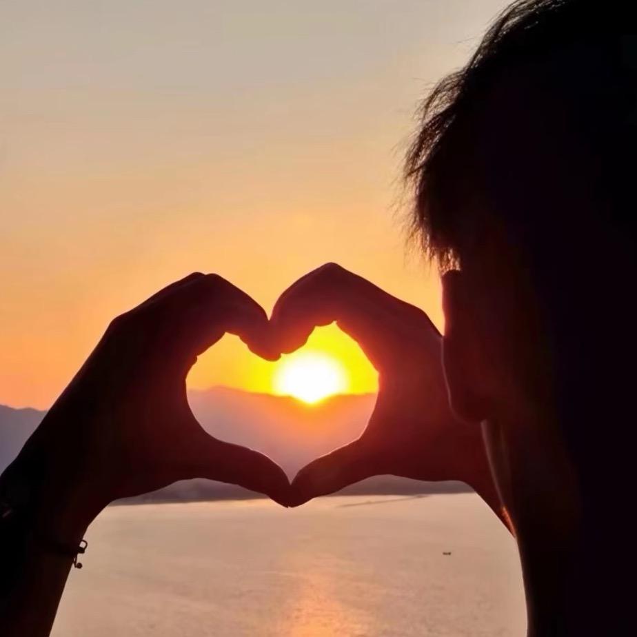 海里的鱼。 低谷期
