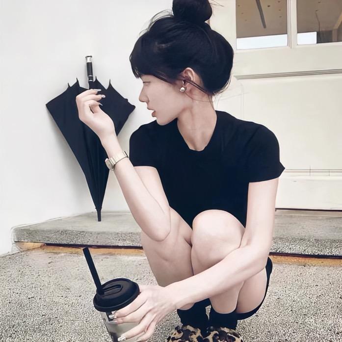 舒傲寒.