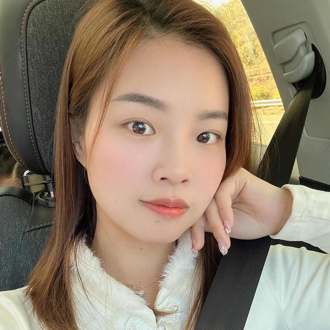小萍吃喝玩乐