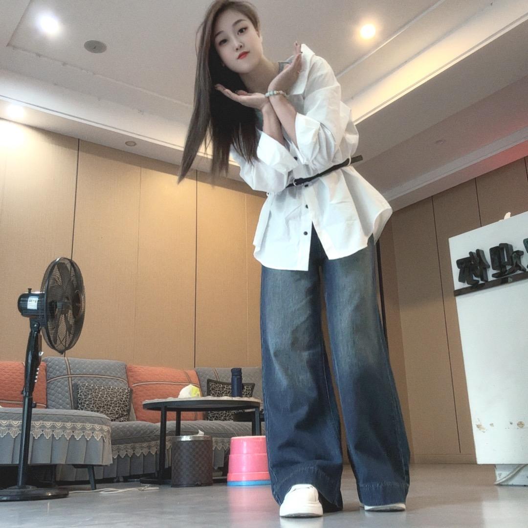 ℳ㎕.𝑯𝒐𝒏𝒈.红🦋ꦿ