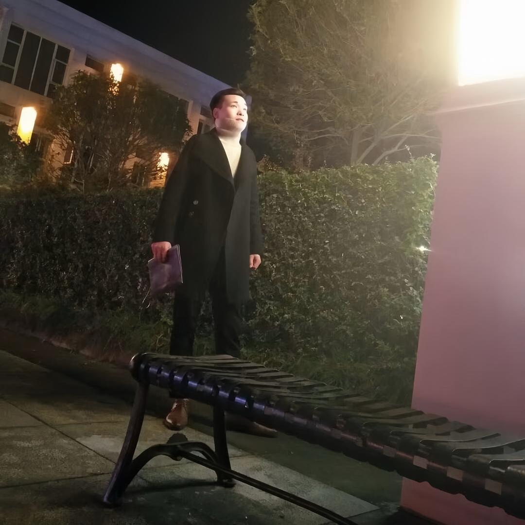 阿龙探聊