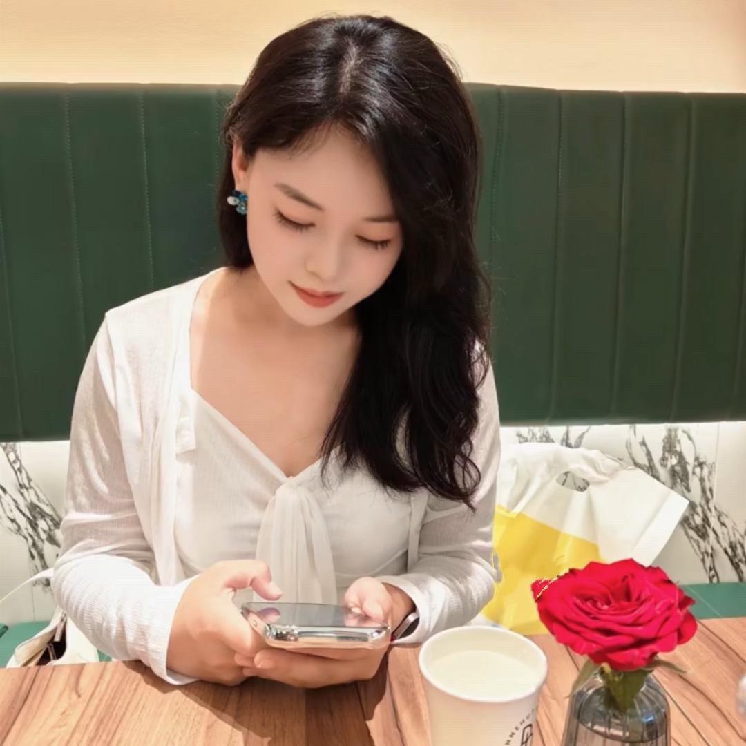 翻斗花园的小美🌸