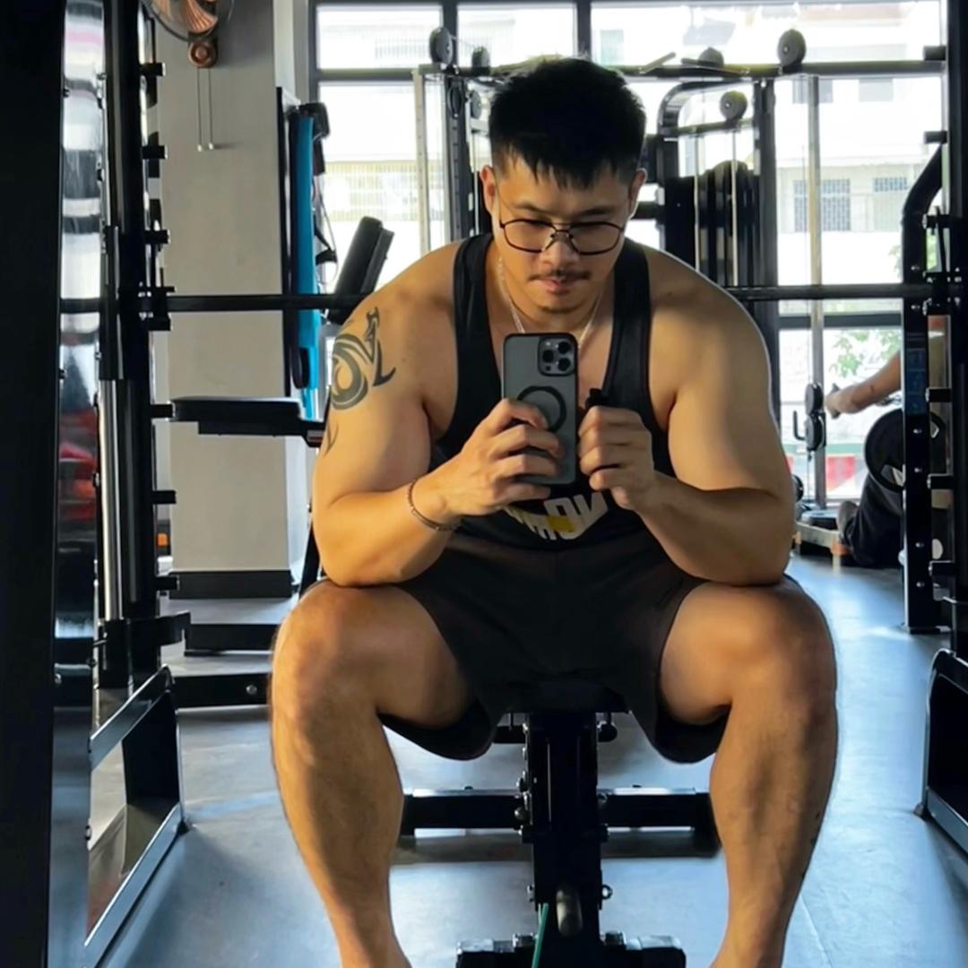 小耀同學