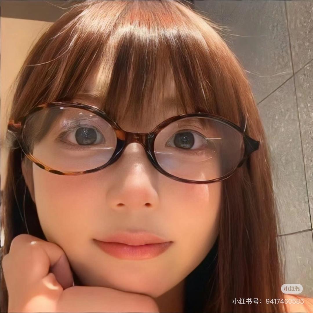躺着的蓝面条