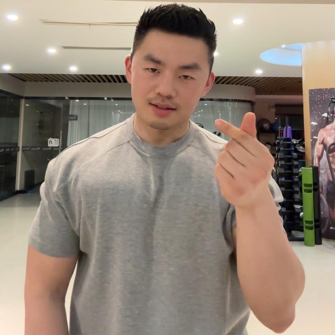 杨立盟