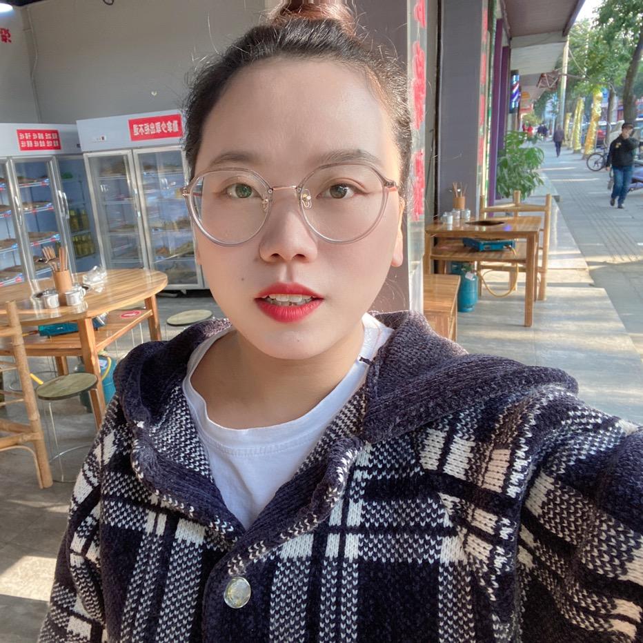 麻辣烫小姐姐