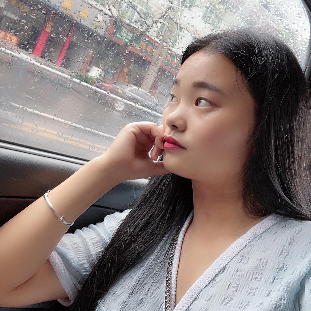 阳光💃