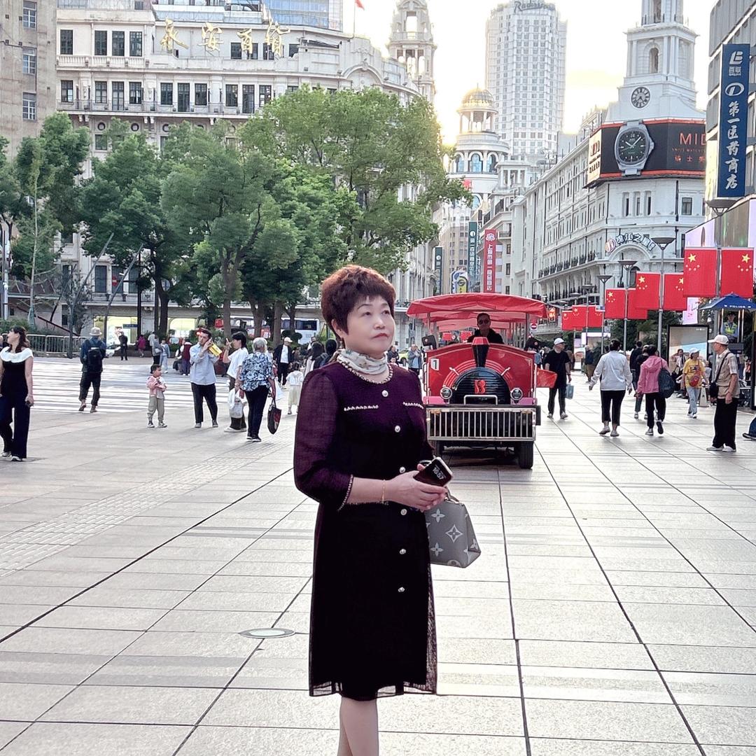 奥智集团艳阳天