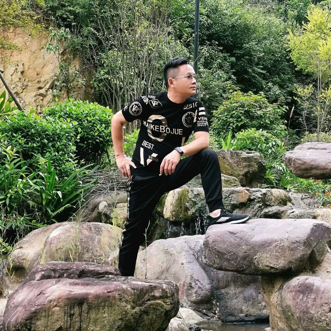 燊鸿厚