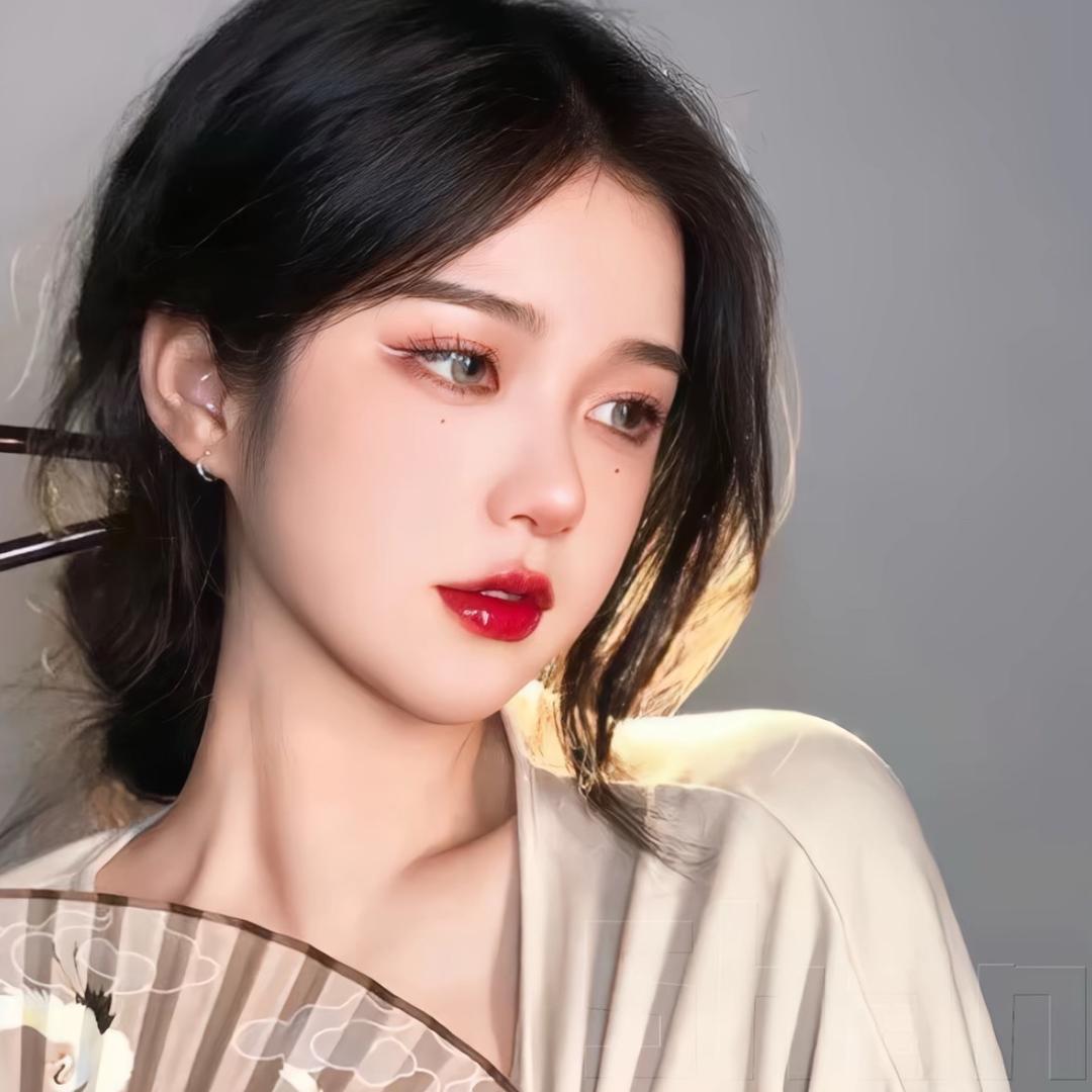 性感母蟑螂怒弹一米八男大的追追.