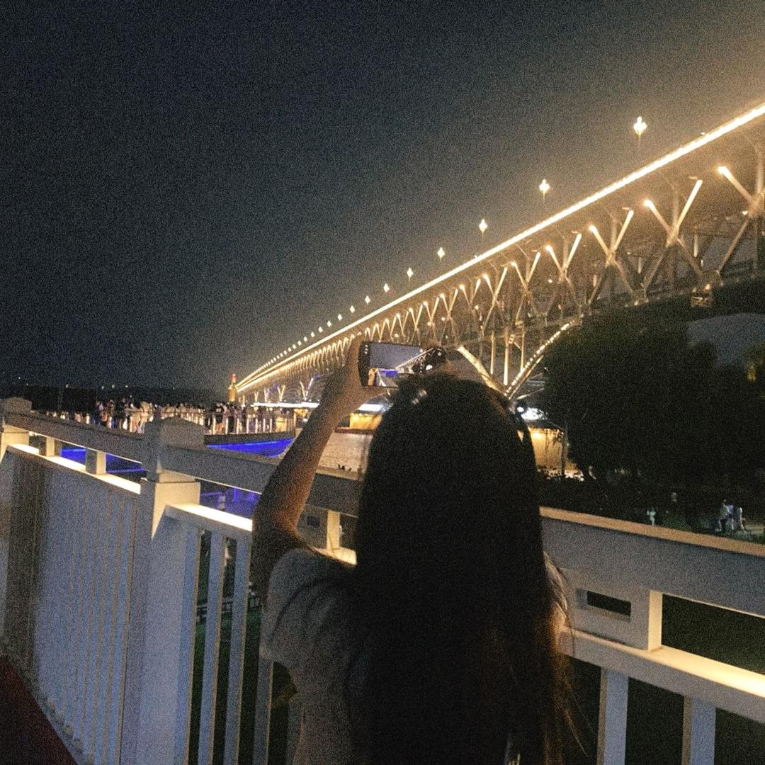 陈闹闹