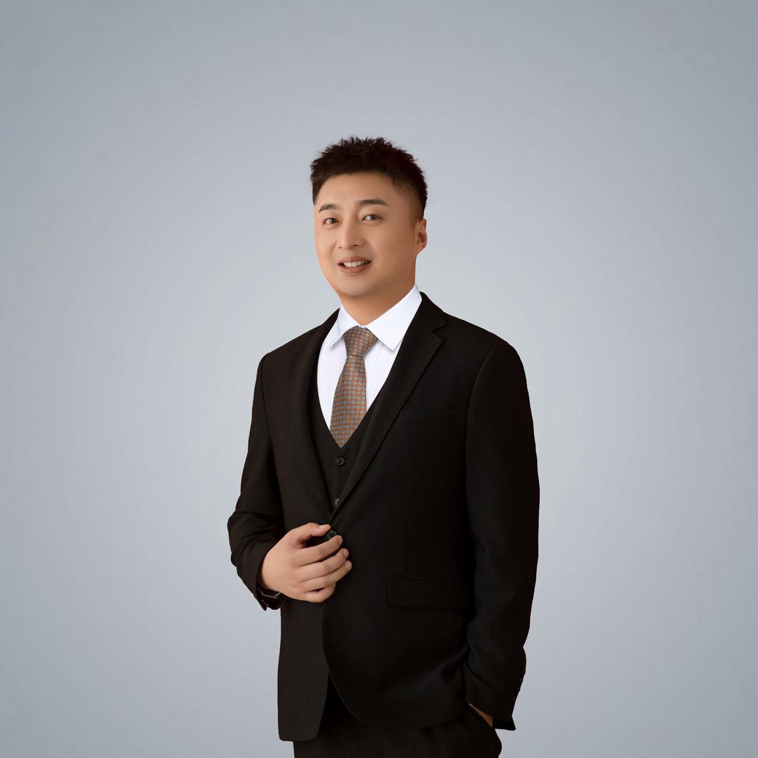 卖房子的小郑