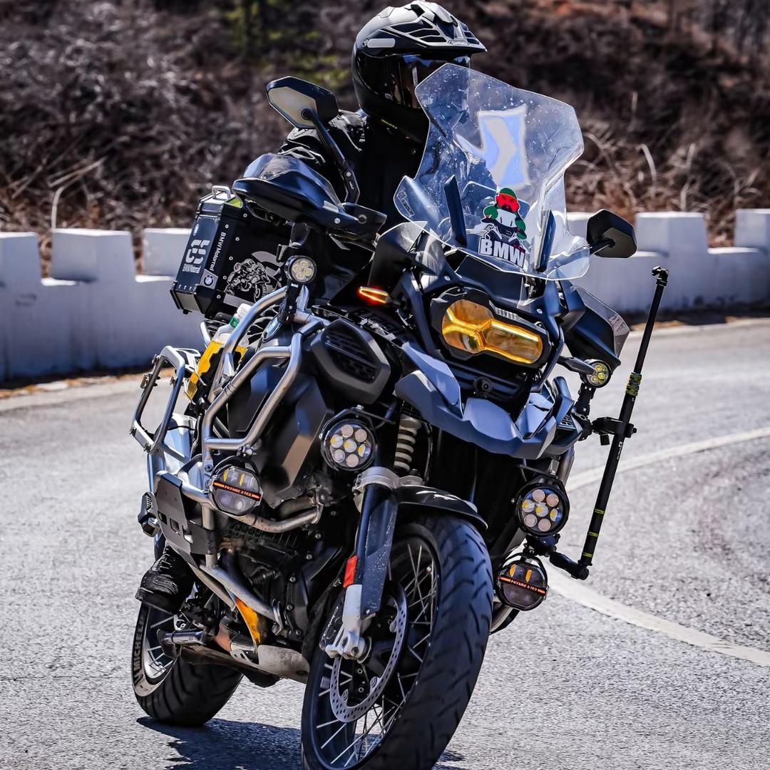 李李（MOTO泰安机车）