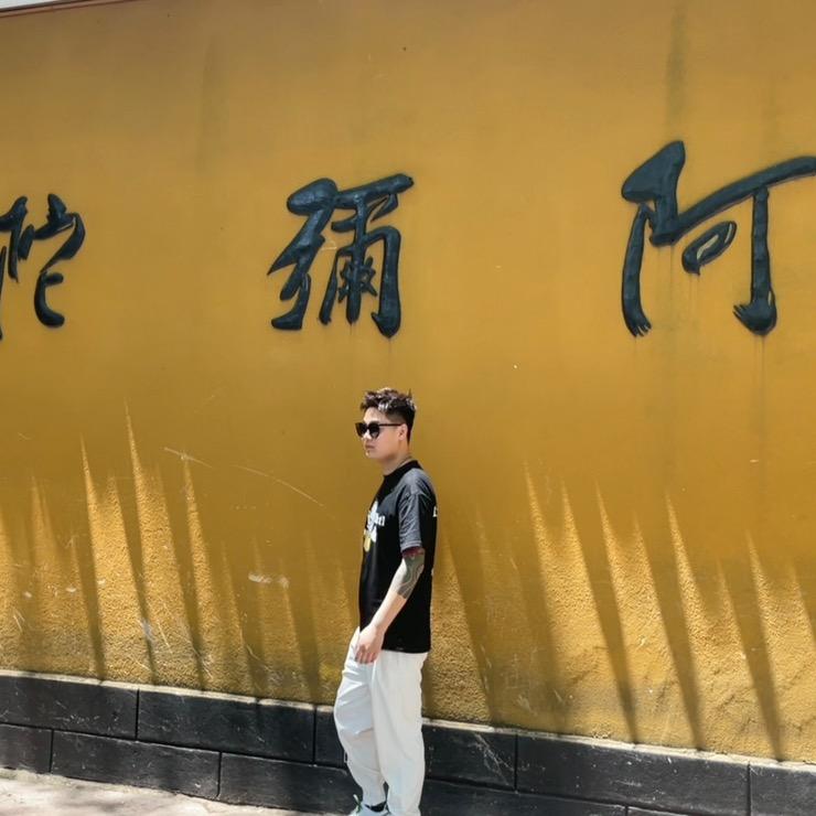 帅气男孩😶‍🌫️