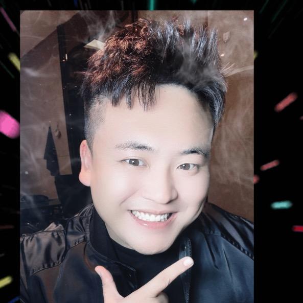 爱笑的东哥小号🌹