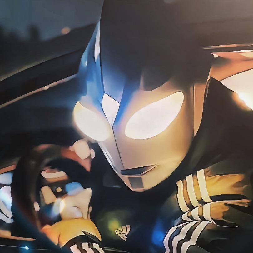 打房价的奥特曼