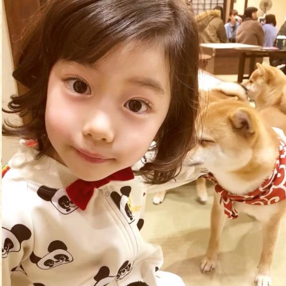 骑在铭铭头上吃饭