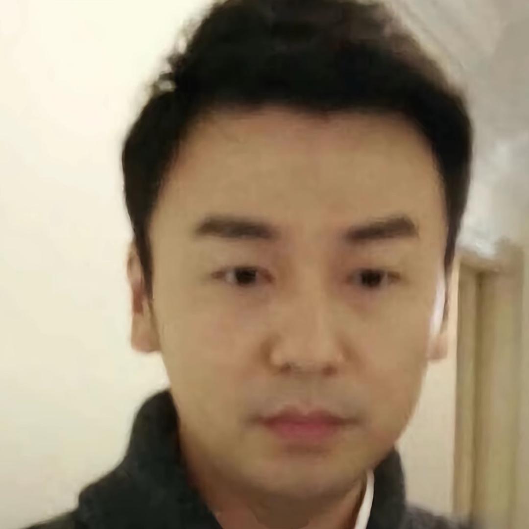 一朵风中缥缈的陈俊生
