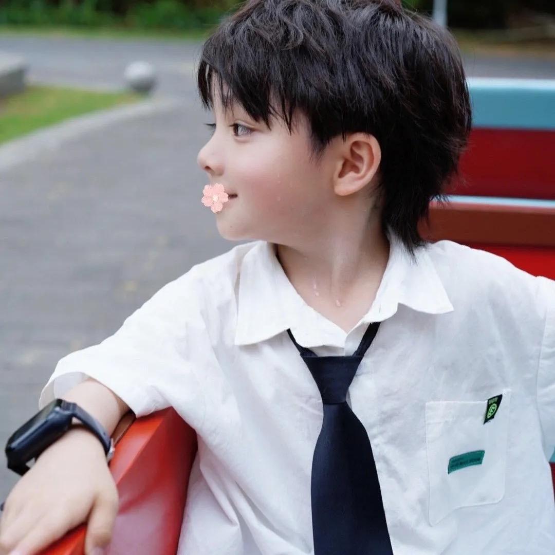 喆小爸童品（银基三楼）