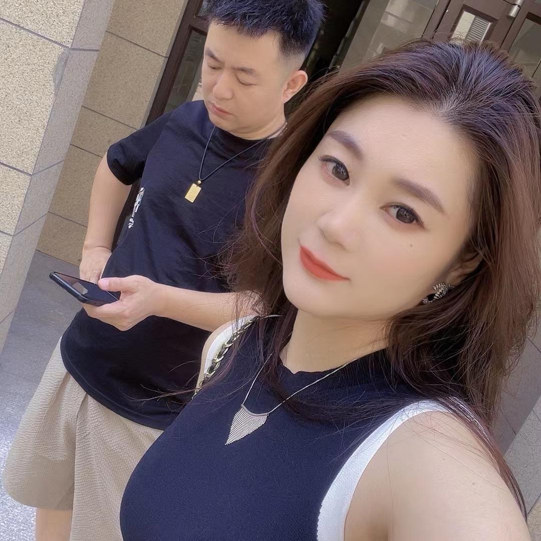 爱笑的木木微胖女装