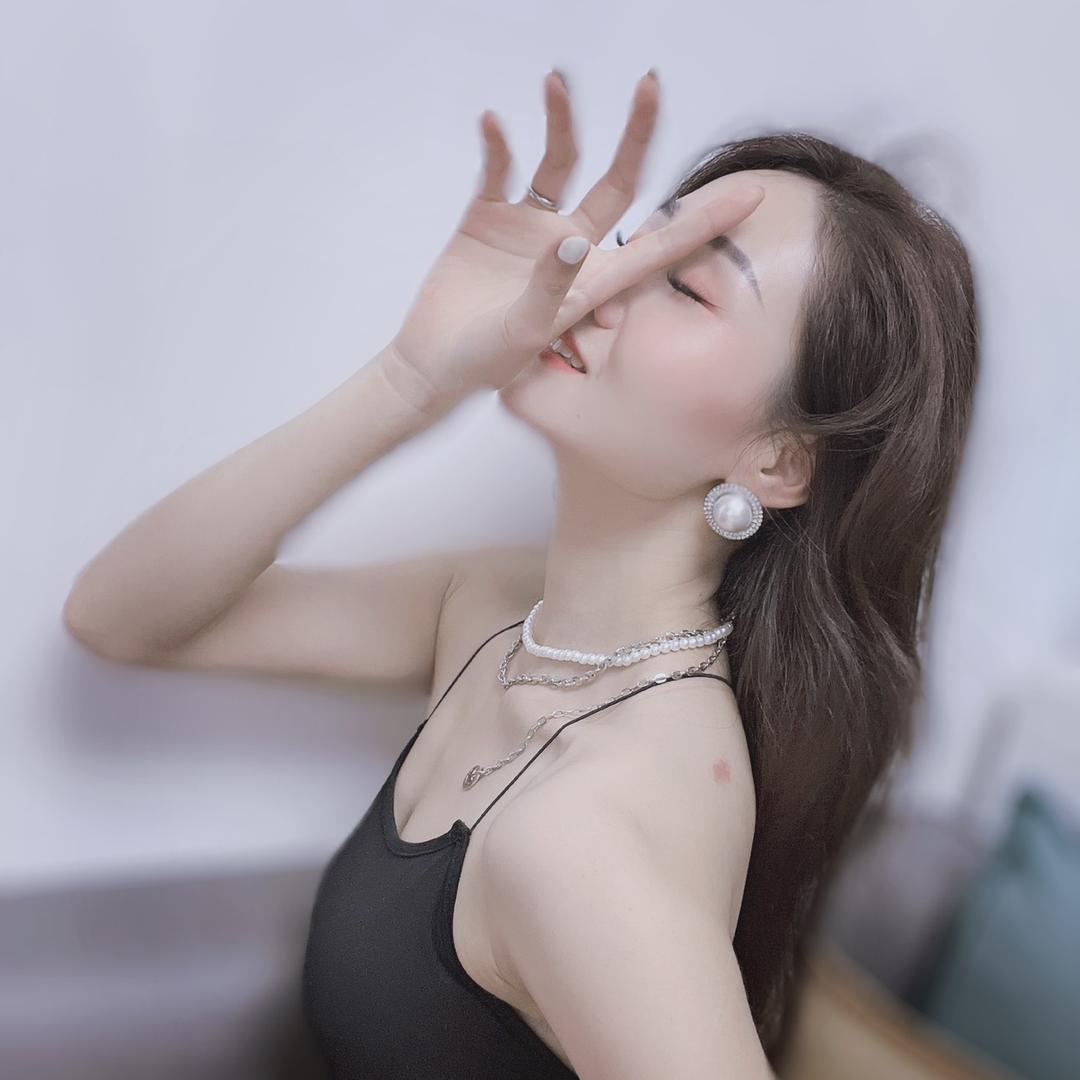 哼哼