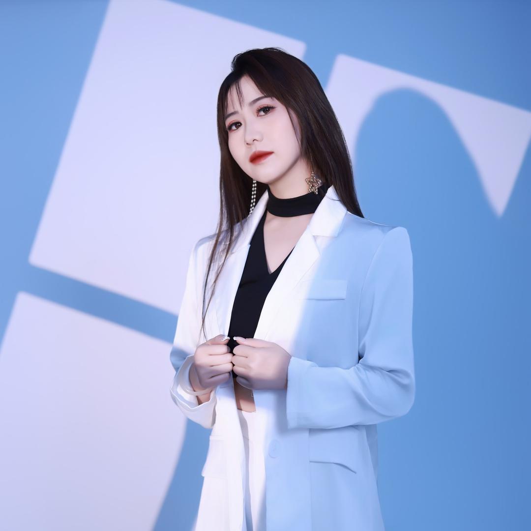歌手艺菲