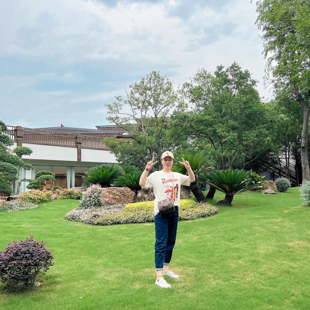 靓园小静🌈