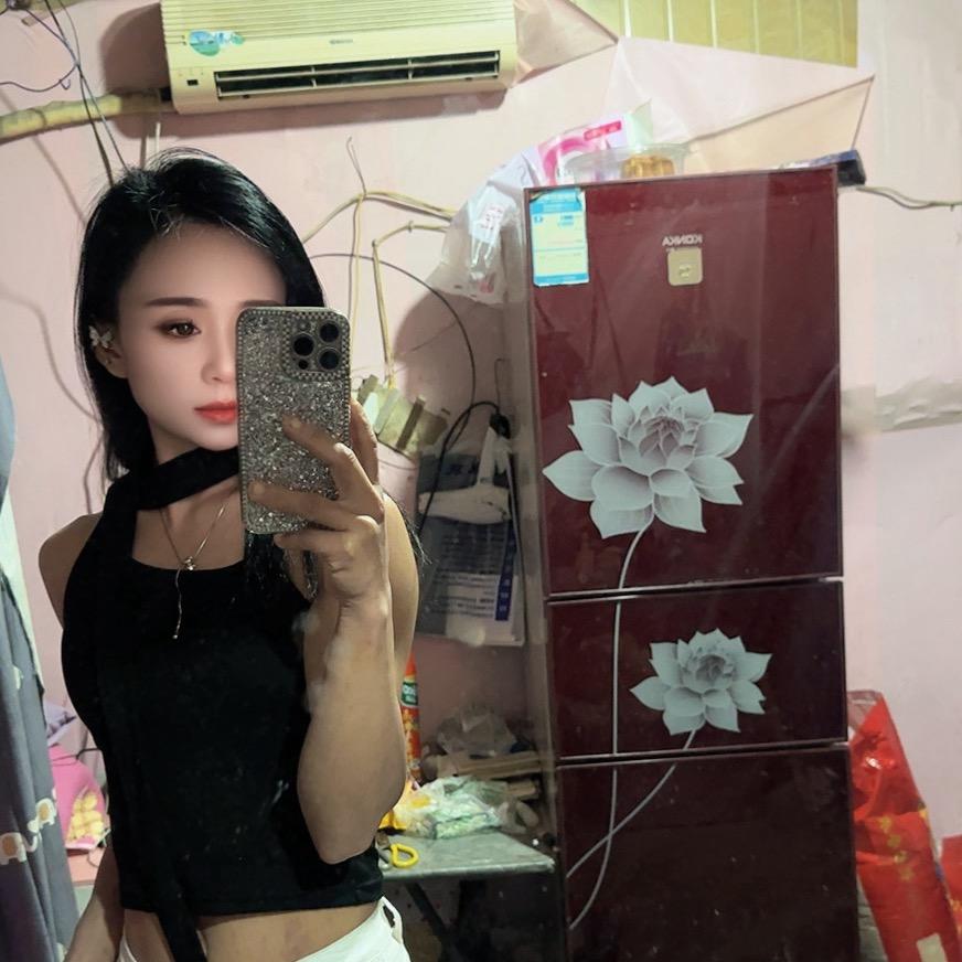四川彝族小彝妹