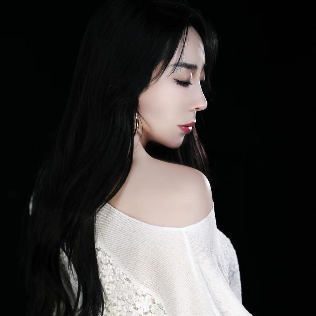 俪诺³⁷⁷⁷ 💫