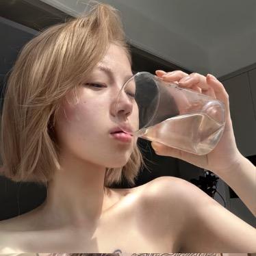 小小婕