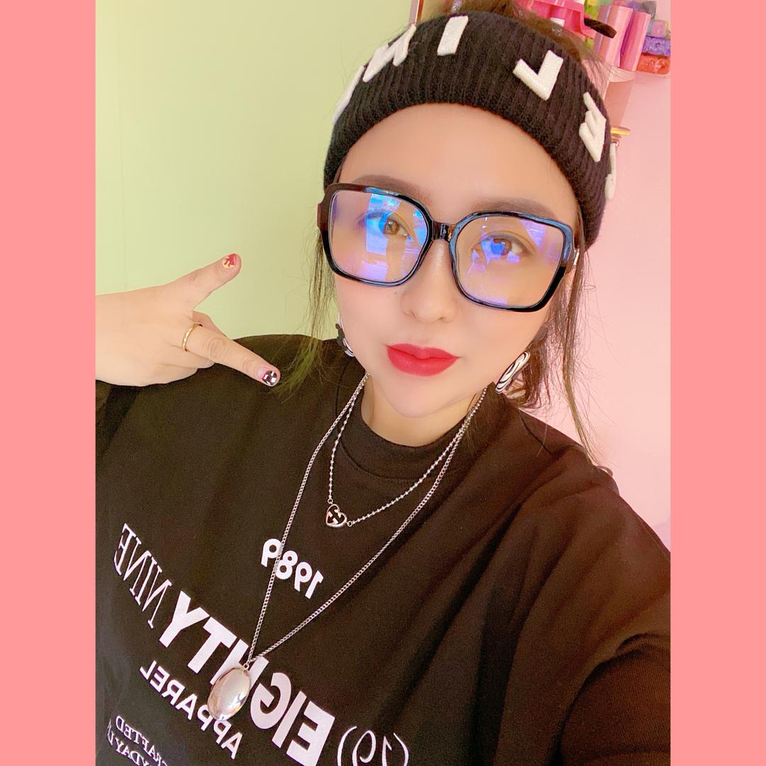 海拉尔小小欣美甲美睫