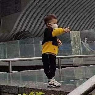 小黑同学🌝