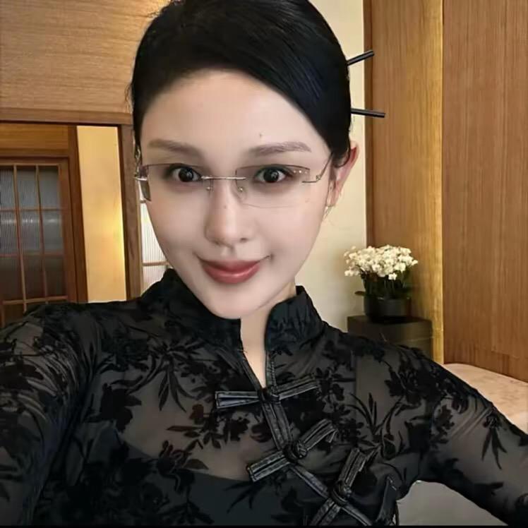 小阿俏的大铁勺