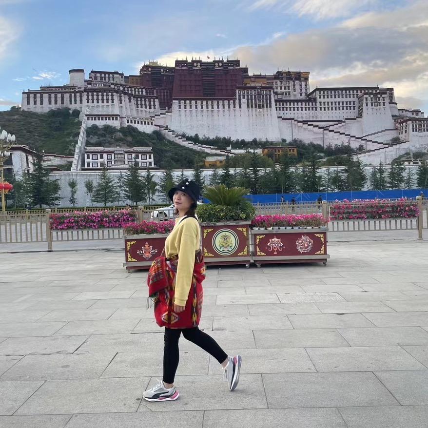 一只小蜜冯~