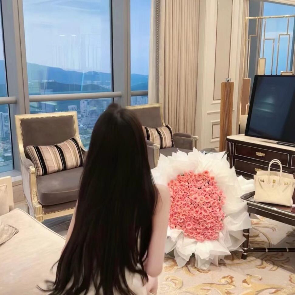 李佳微真的