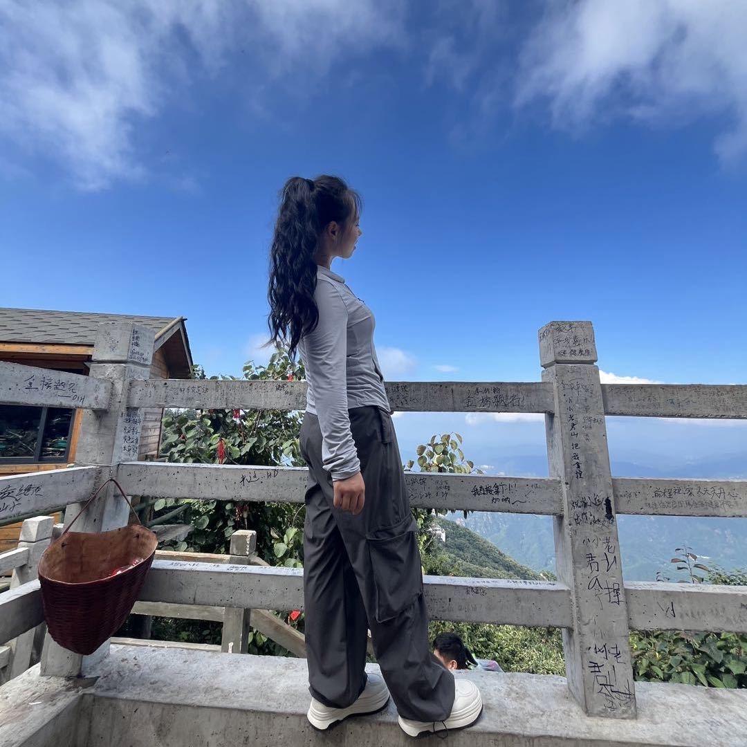 小姬爱挑食