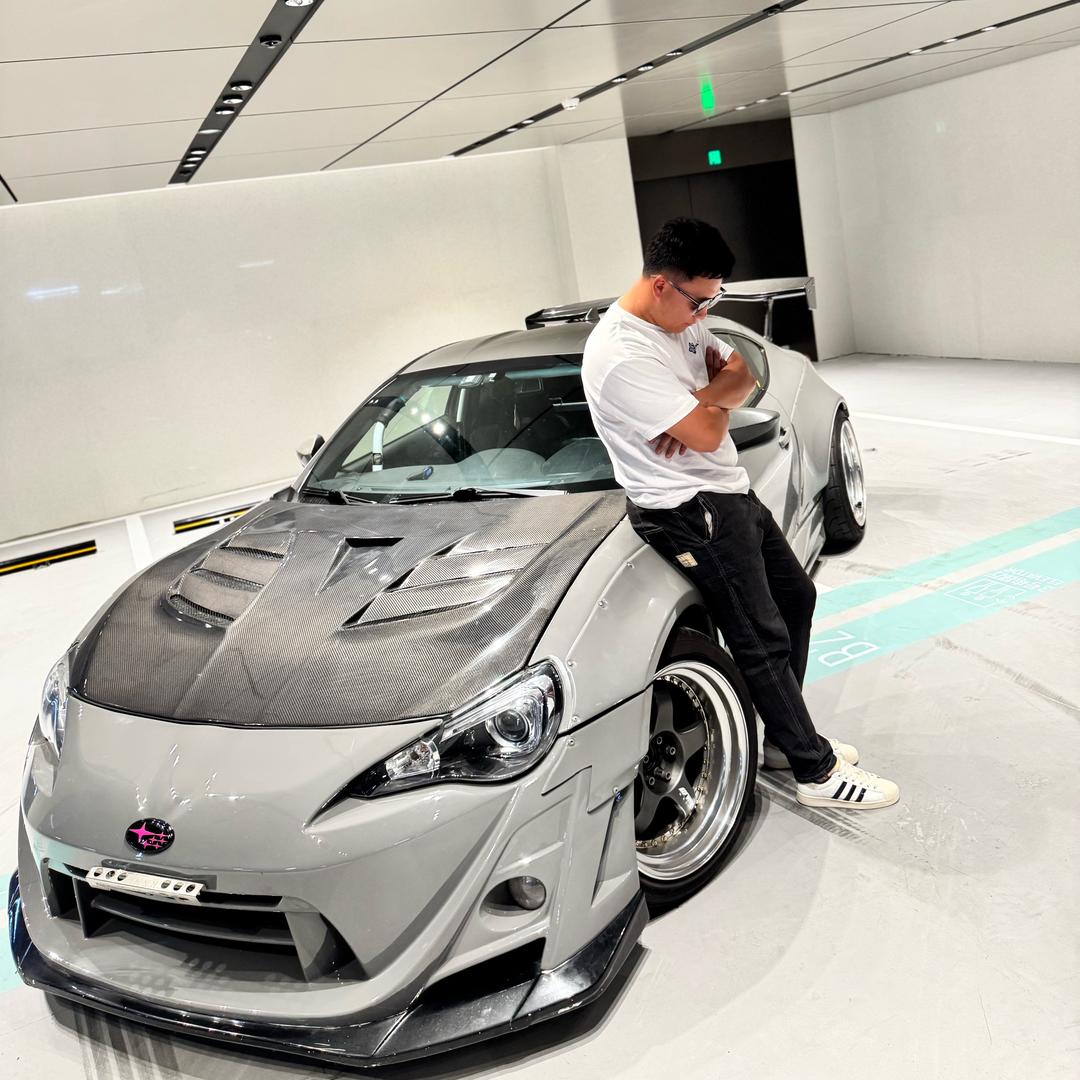 铭威个性车库-睿睿